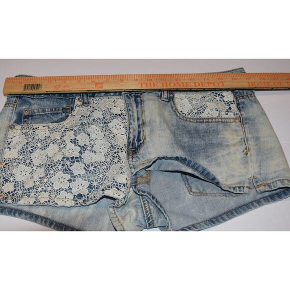 American Eagle Denim Shorts Shortie Chiro hey Floral Design Bleach Size 10 - Picture 5 of 6